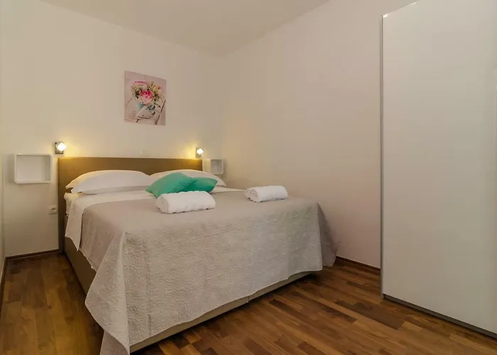 Apartamento Silvia Zadar